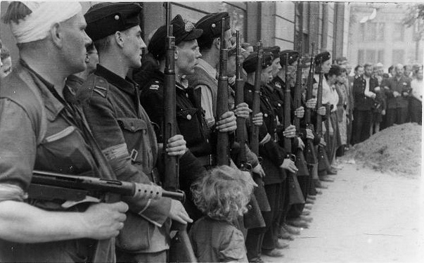 15-Warsaw_Uprising_Batalion_Kiliński_1944