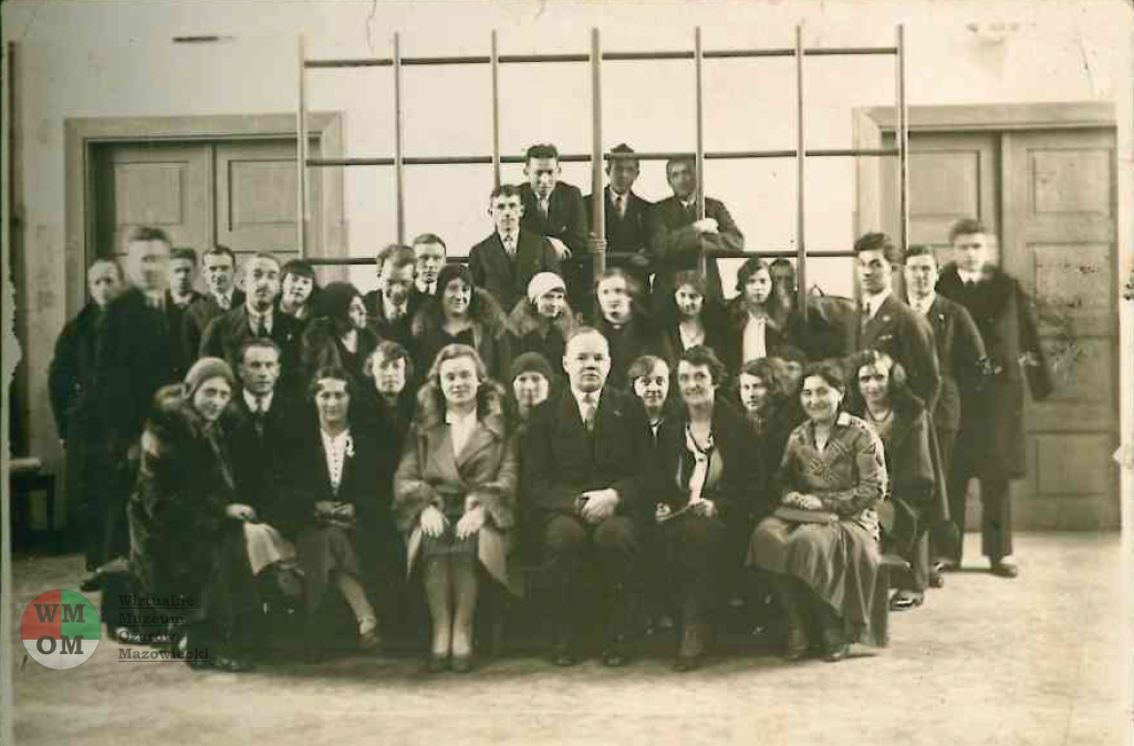 26-str-06zebranie-nauczycieli-przed-wojna-moze-1935