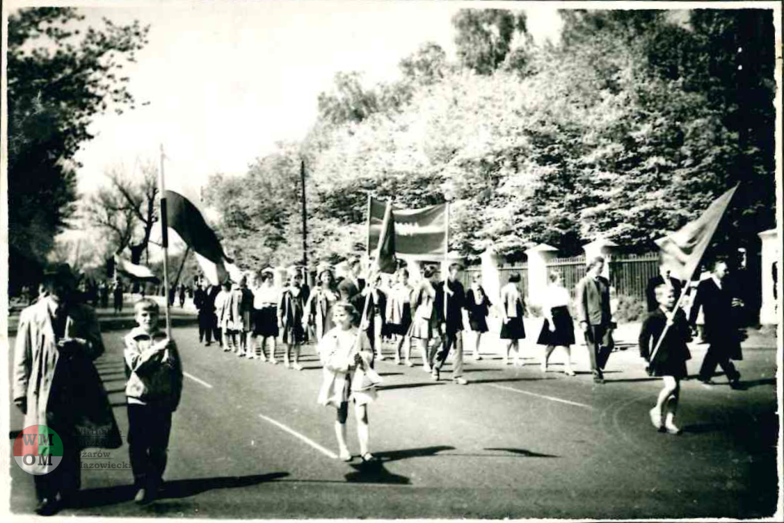 69-str-10-pochod-1-Majowy-1961-KS-Urbaniak-Popczykowna-i-JanuszS
